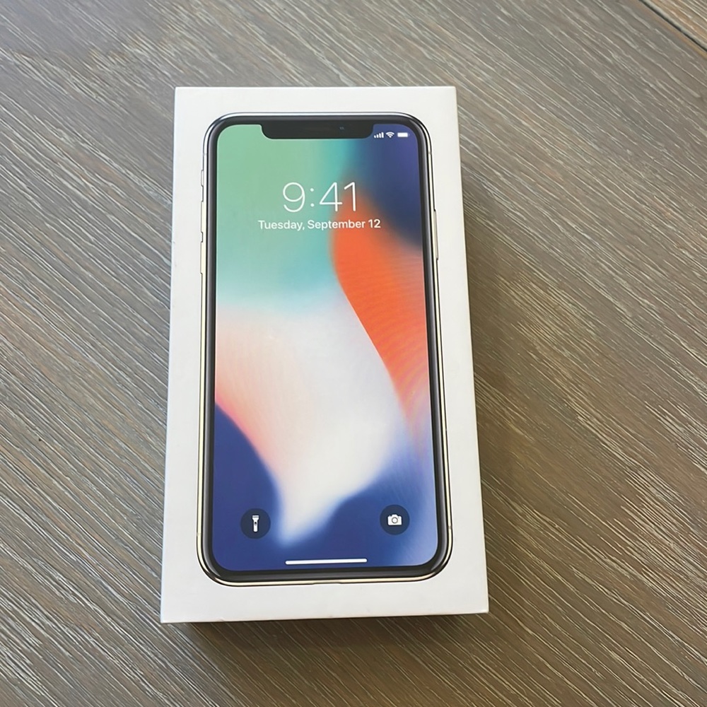 Iphone Empty Box - image 1